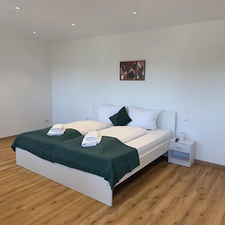 Parkside Apartments - Studios & Penthouses Nahe Legoland Guenzburg *