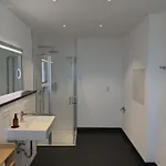 Ξενοδοχείο με διαμερίσματα Neubau Parkside - Hochwertige Naehe Legoland, Modern & Stylish Burgau